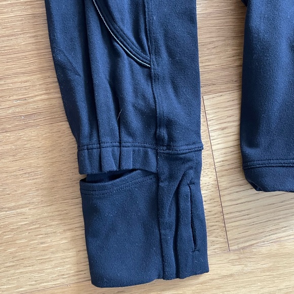 Lululemon Half Zip With Ruffle Wrist & Pleated shoulders Sz 10 - Picture 5 of 7